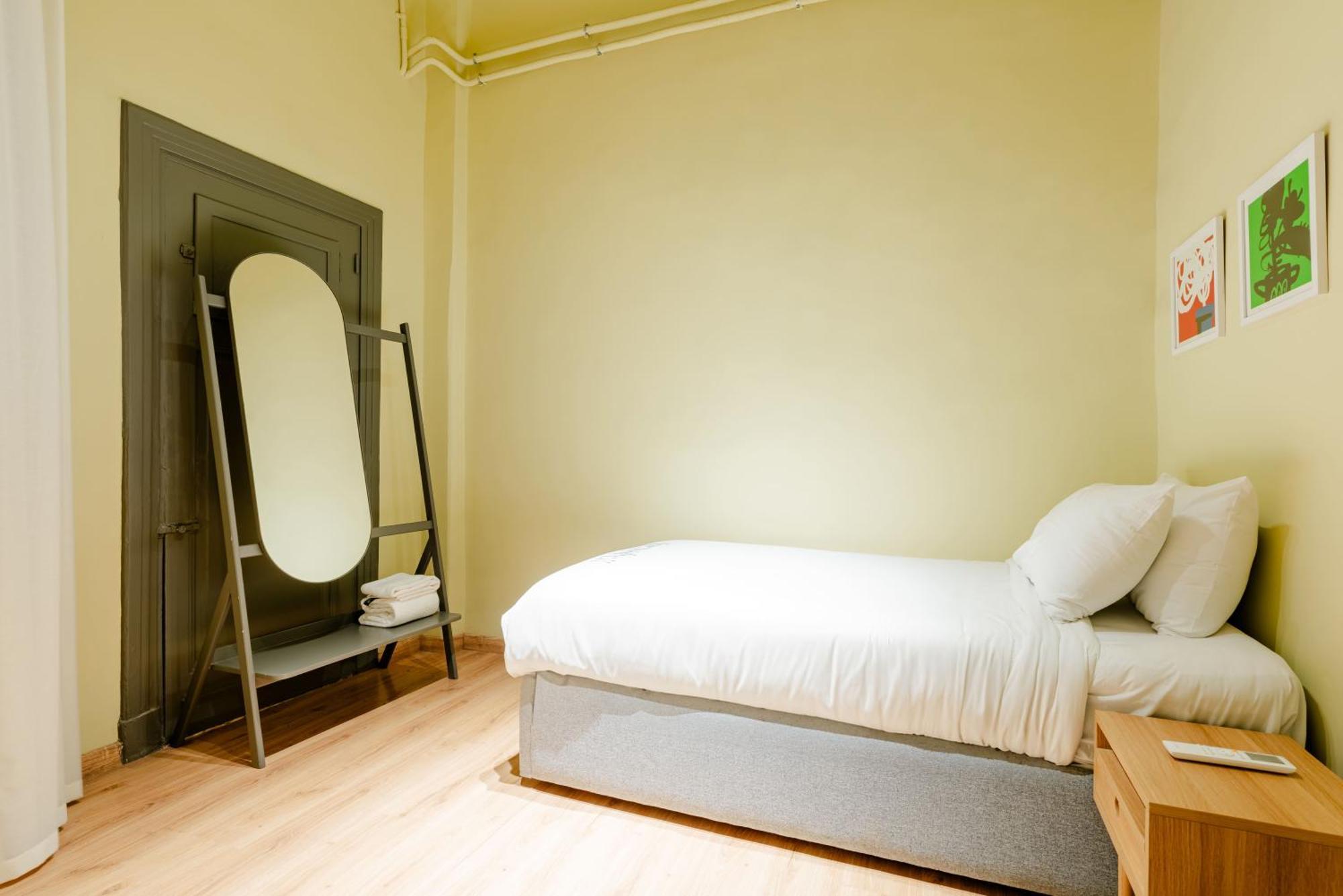 Grey L Studio Apartments Downtown Alexandria Menasce House Eksteriør bilde